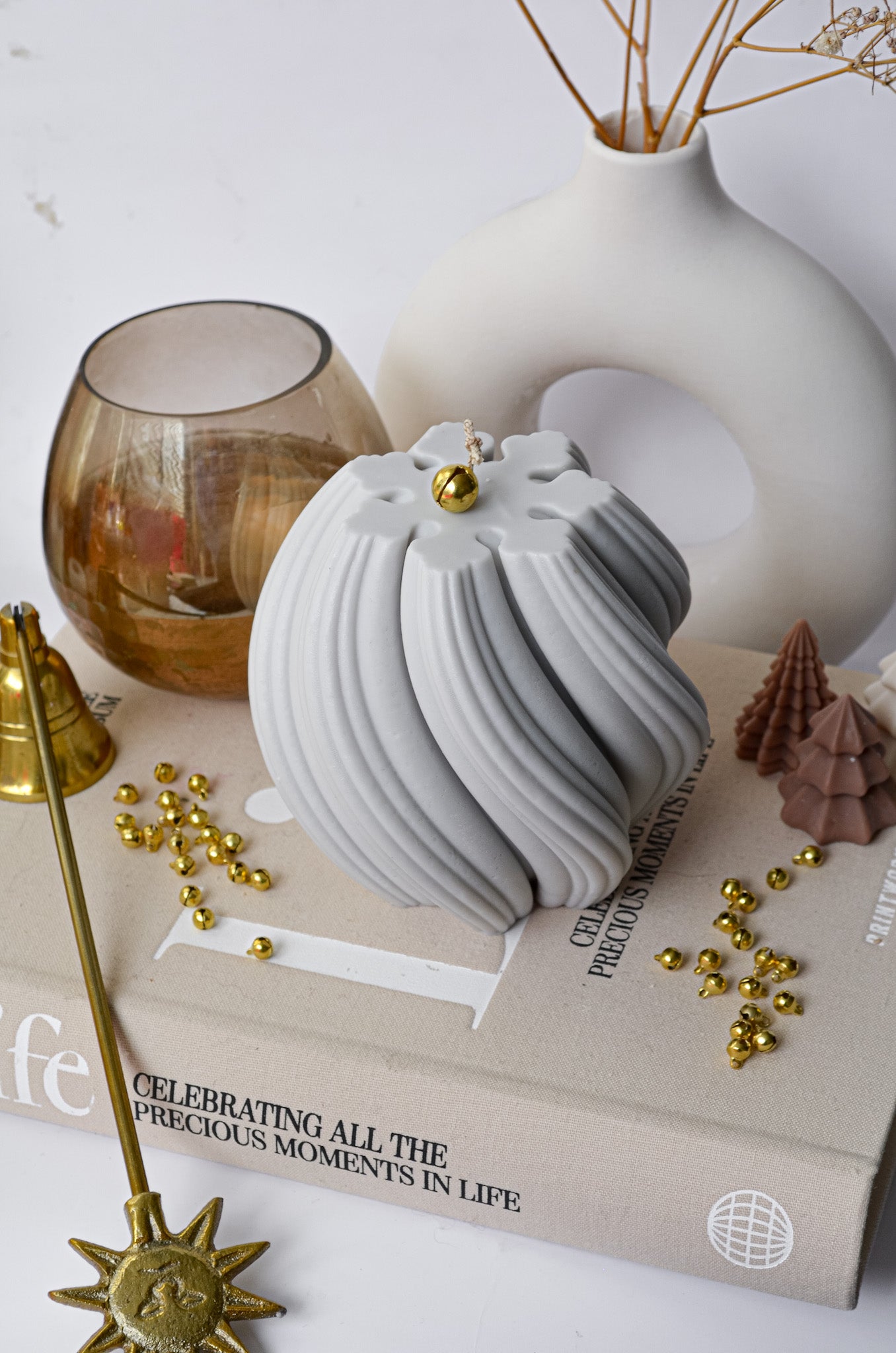 Bougie tourbillonnante de flocon de neige