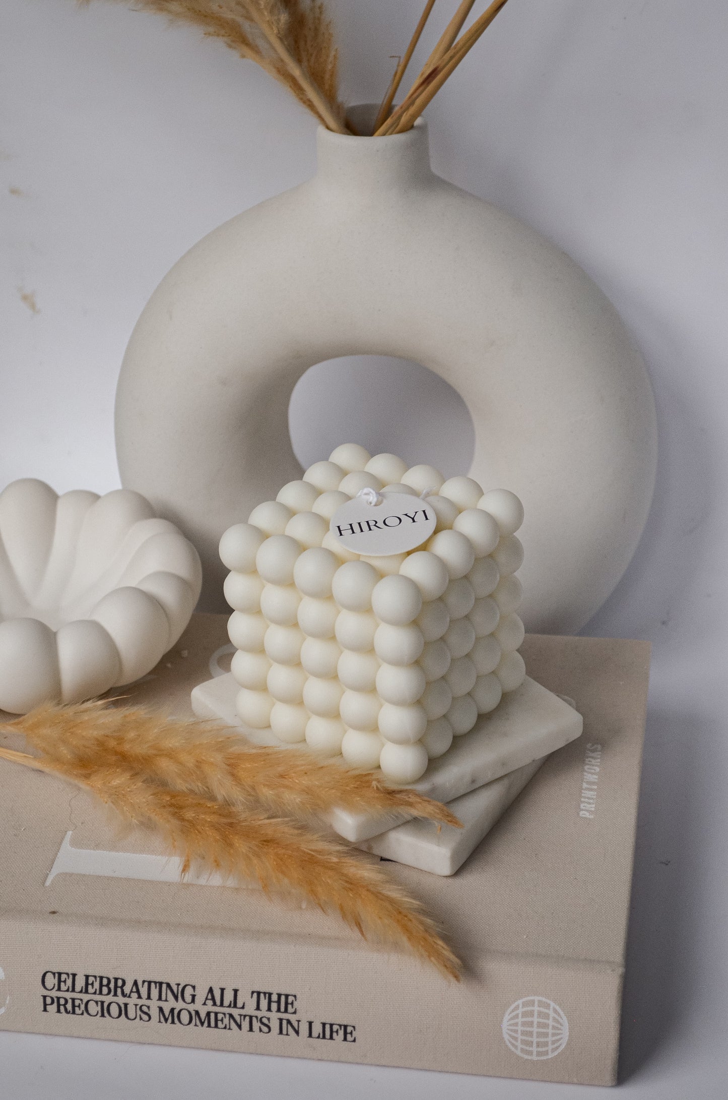 Statement Big Bubble Candle