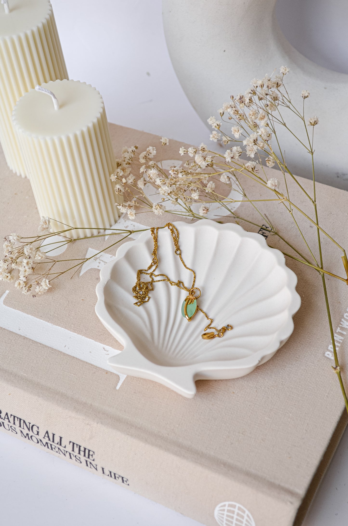 Pearl Clam Jewellery Holder