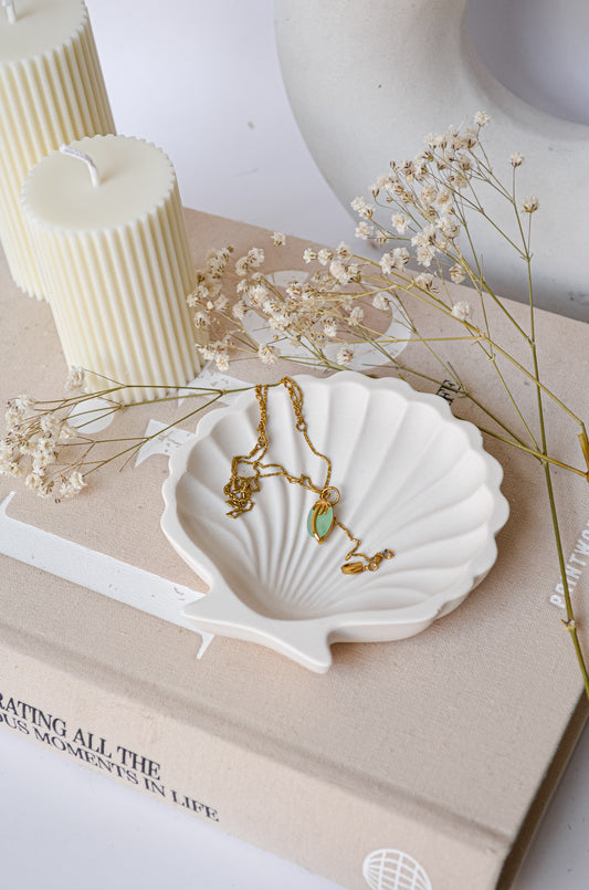 Pearl Clam Jewellery Holder