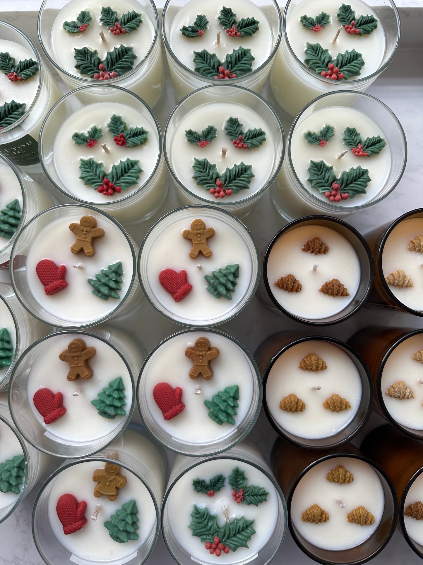 Mistletoe Magic Scented Christmas Candle